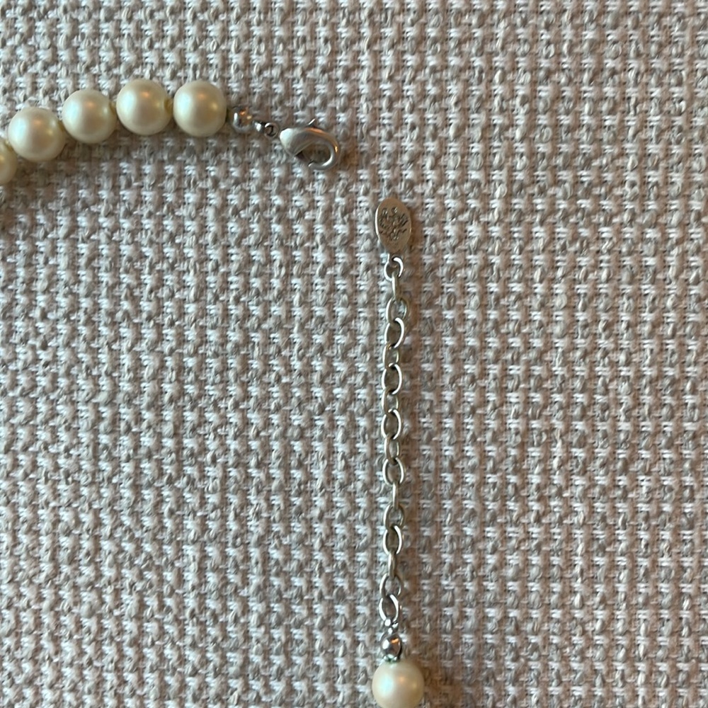 Brooks Brothers string of pearls necklace - Picture 10 of 14